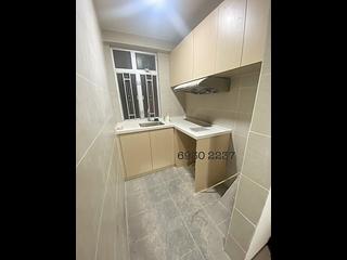 Wan Chai - Fu Yuen Building 05
