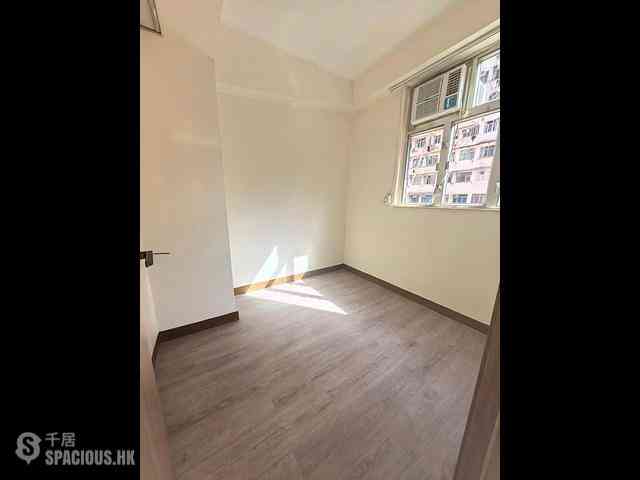 Quarry Bay - Wai Lee Building 04