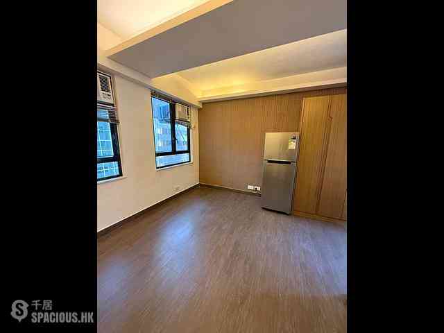 Wan Chai - Man Shek Building 02