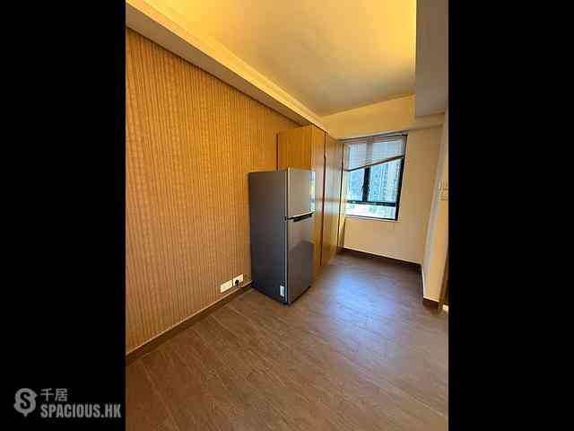 Wan Chai - Man Shek Building 03