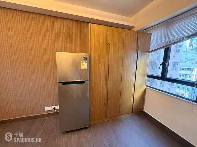 Wan Chai - Man Shek Building 04