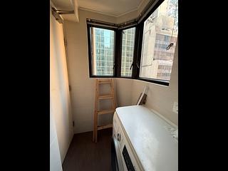 Wan Chai - Man Shek Building 06