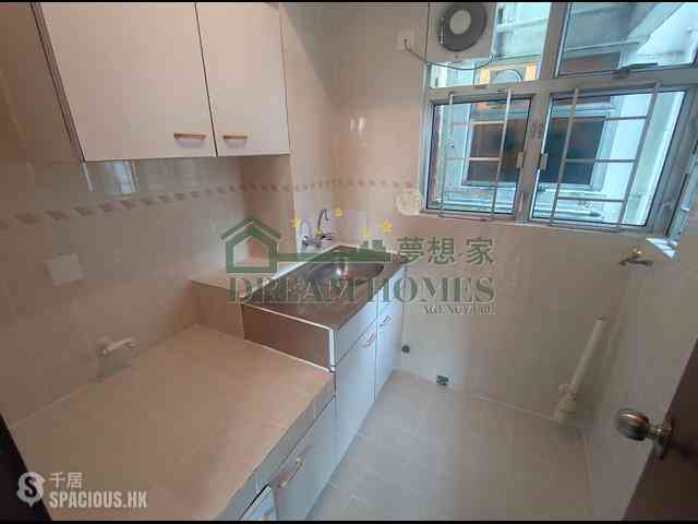 Sheung Wan - Tung Fai Gardens Hong Ning House (Block A) 10