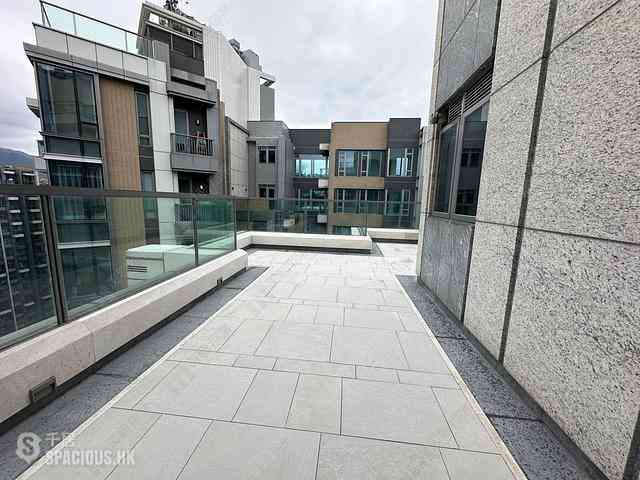 Pak Shek Kok - St Martin Phase 1 Tower 5 04