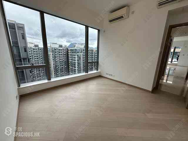 Pak Shek Kok - St Martin Phase 1 Tower 5 06