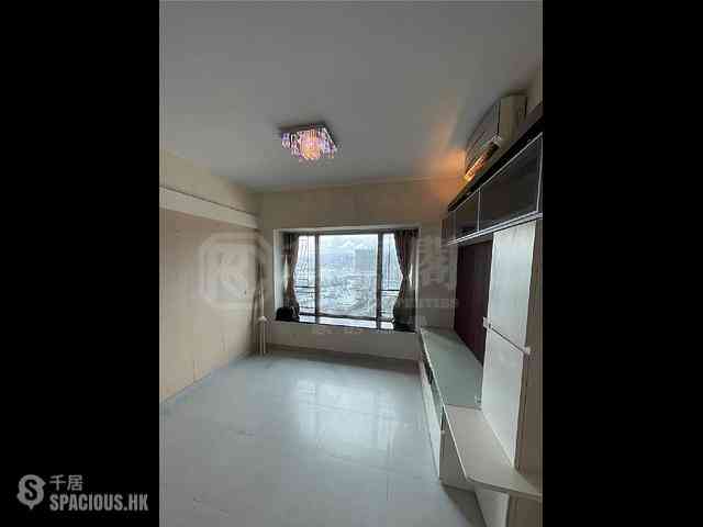 West Kowloon - Sorrento Phase 1 Block 5 01