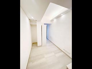 North Point - Majestic Apartments 04