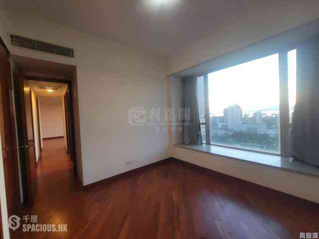 Yau Ma Tei - The Coronation Tower 3 11