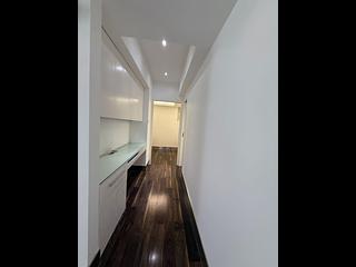 Sai Ying Pun - Sun Luen Building 03