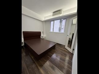 Sai Ying Pun - Sun Luen Building 02