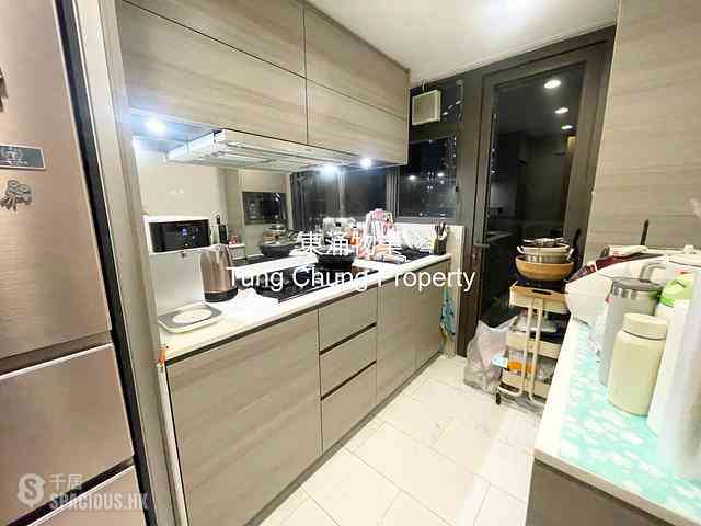 Tung Chung - The Visionary Tower 1 05