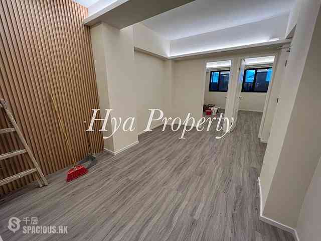 Sai Ying Pun - Fuk Shing Building 01