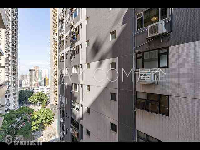 Mid Levels West - Chong Yuen 12