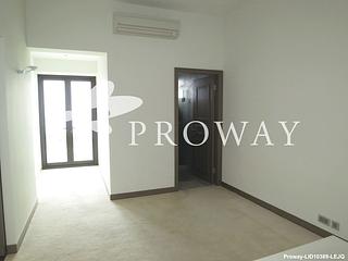 The Peak - 22A-22B, Mount Austin Road 08