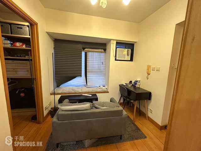 Wan Chai - 112, Johnston Road 02