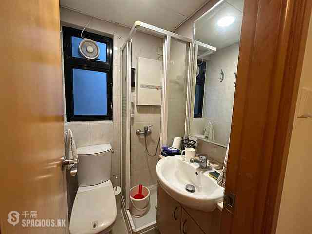 Wan Chai - 112, Johnston Road 04