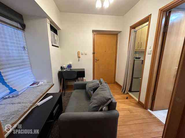 Wan Chai - 112, Johnston Road 07