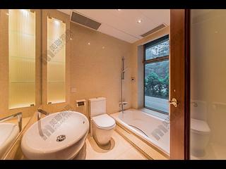 Mid Levels Central - Regence Royale Tower 1 04