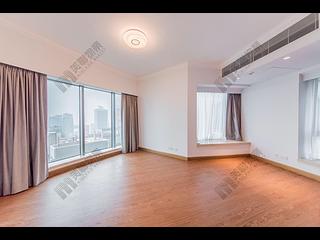 Mid Levels Central - Regence Royale Tower 1 06