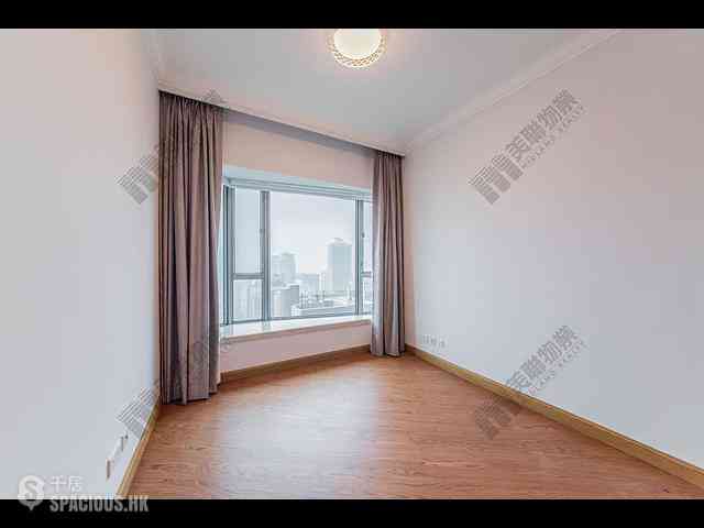 Mid Levels Central - Regence Royale Tower 1 07