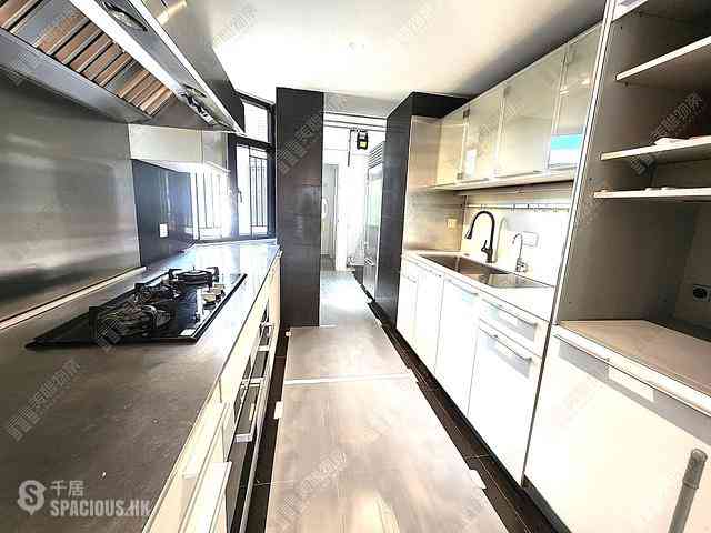 Jardines Lookout - Cavendish Heights Block 4 02
