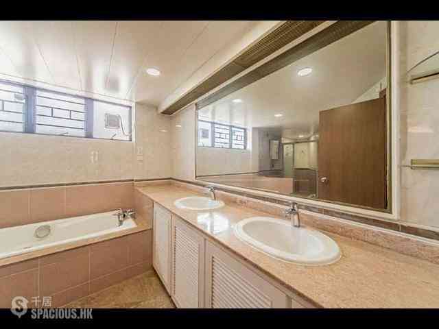 Repulse Bay - Fairview Court 06