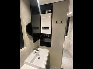Central - 13, Peel Street 05