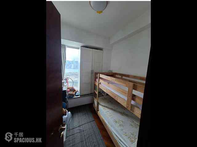 Yau Ma Tei - The Coronation Tower 5 02