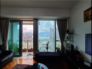 Yau Ma Tei - The Coronation Tower 5 03