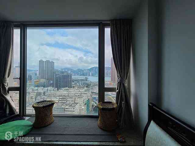 Yau Ma Tei - The Coronation Tower 5 06
