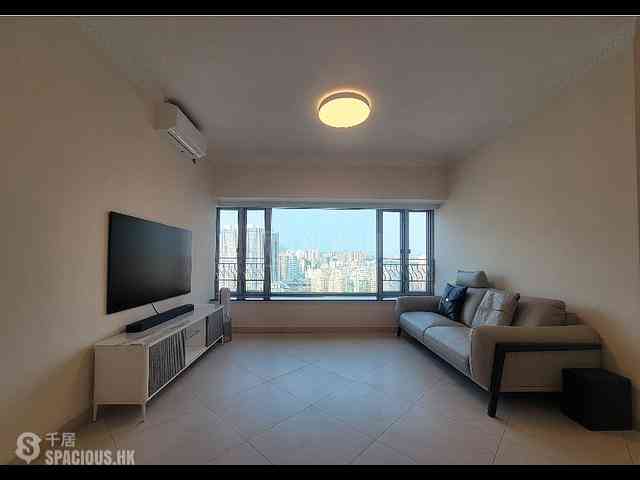 West Kowloon - Sorrento Phase 2 Block 1 01