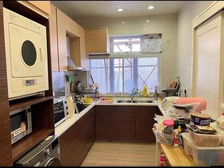 Happy Valley - 1-1A, Sing Woo Crescent 02