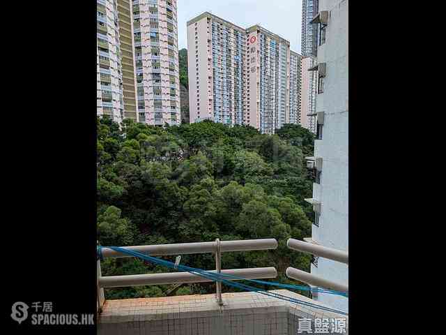 Tai Hang - Dragon Centre Block 1 03