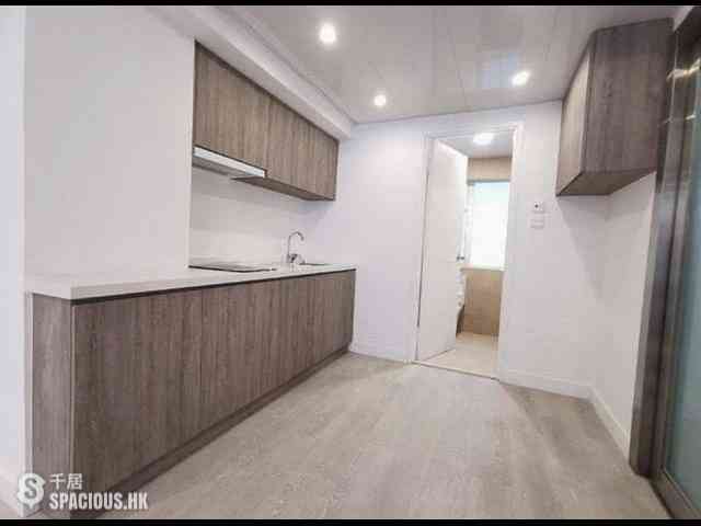 Wan Chai - 27, Queen's Road East 07