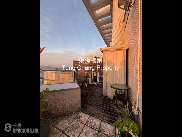 Tung Chung - Coastal Skyline Phase 1 Block 3 03
