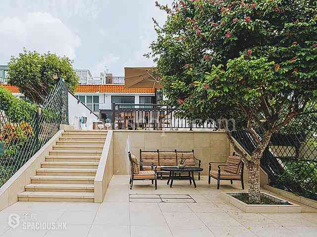 Clear Water Bay - Twin Bay Villas 05