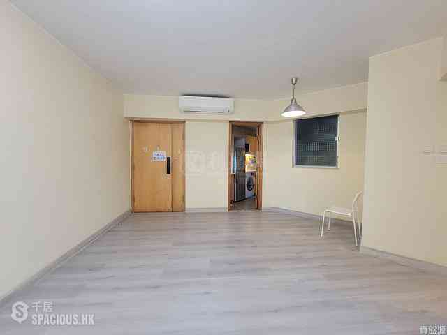West Kowloon - The Waterfront Phase 1 Block 2 05