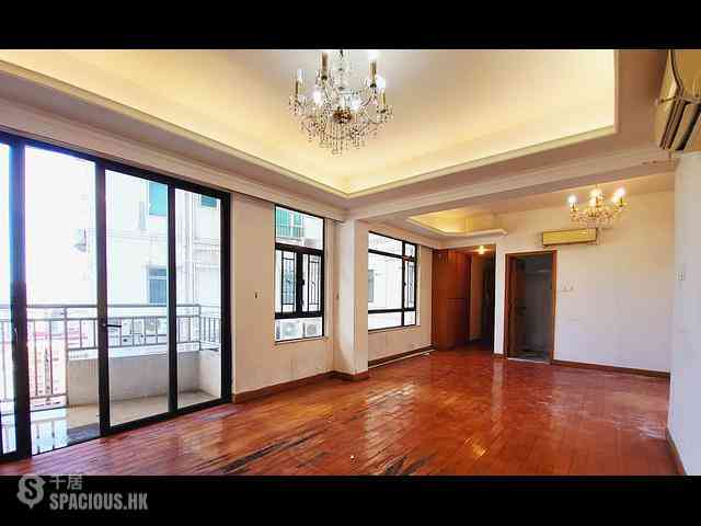 Beacon Hill - Pearl Court 01
