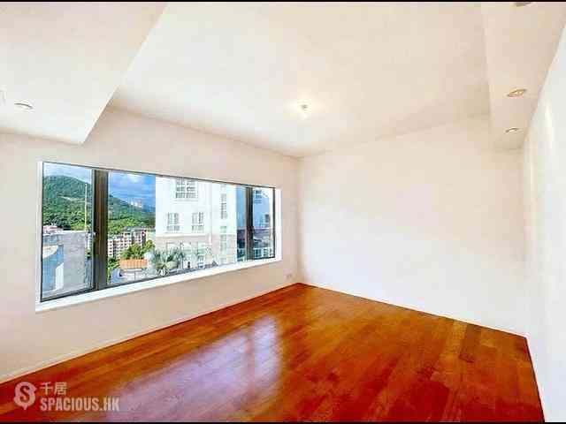 Chung Hom Kok - Magnolia (The Crown Villas) 24