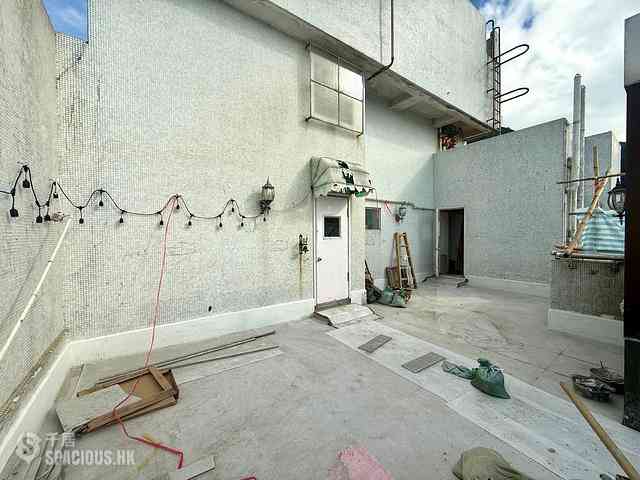 Mid Levels West - Lyttelton Garden Block 2 07