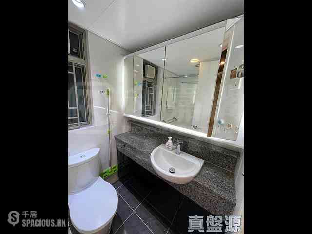 Tseung Kwan O - Tseung Kwan O Plaza Phase 1 Block 3A 05