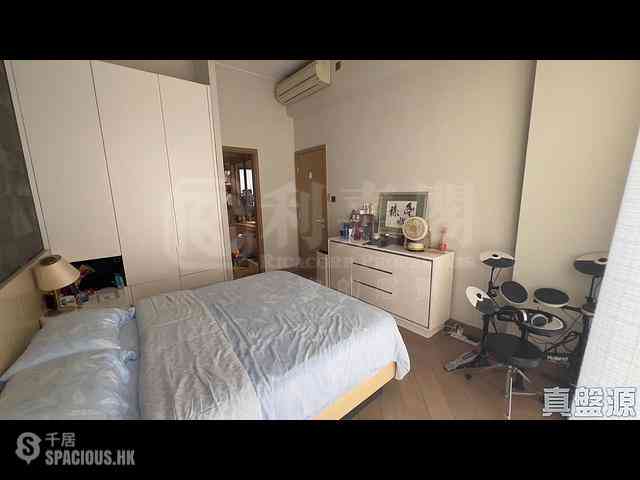 Tseung Kwan O - The Wings Ocean Wings Block 8 08