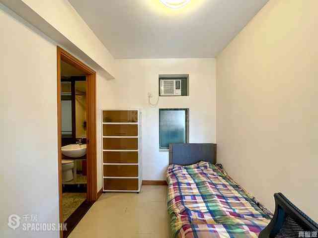Tseung Kwan O - The Grandiose Block 2 02