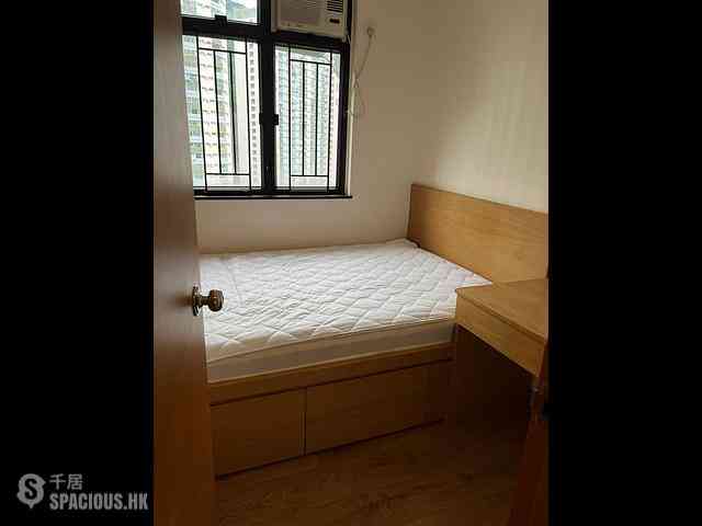 Tai Hang - Dragon Centre Block 1 05