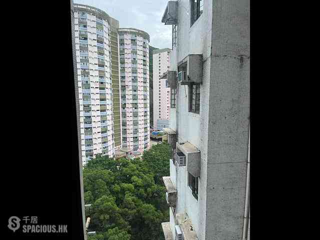 Tai Hang - Dragon Centre Block 1 08
