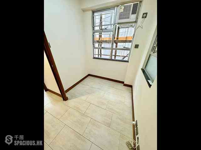North Point - Ngan Fai Building 04