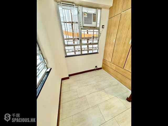 North Point - Ngan Fai Building 05