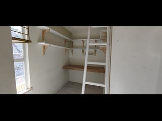 Stanley - Redhill Peninsula Site A (Phase 4) Block 10 09