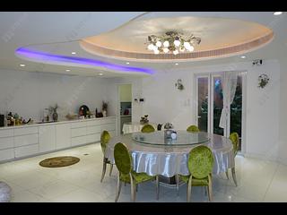 The Peak - Peak Villas 03