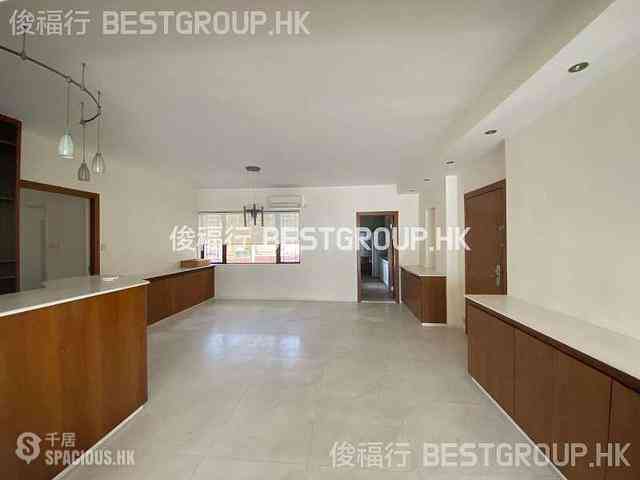 Repulse Bay - Repulse Bay Garden Block 10 06